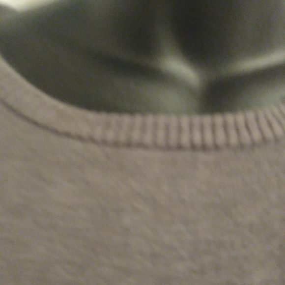 A. Byer grey shirt with faux pearls on the shoulder and quarter sleeves - Picture 4 of 7